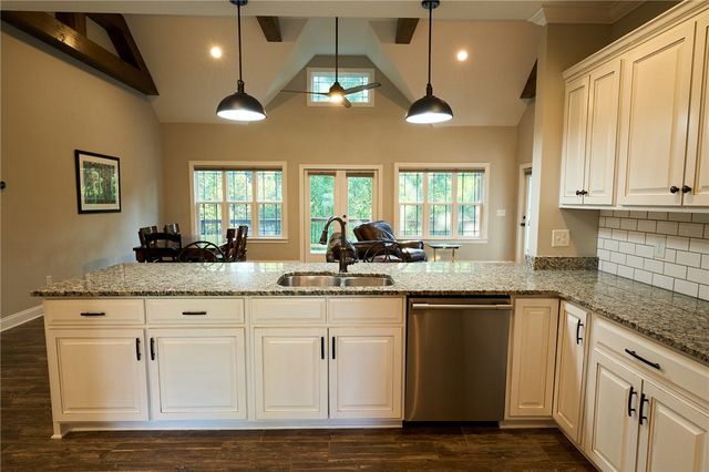 37 Puckett Mill Way, Central, SC 29630