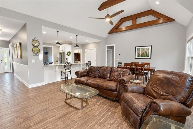 37 Puckett Mill Way, Central, SC 29630