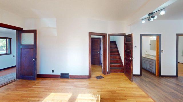 700 Kane Street, La Crosse, WI 54603