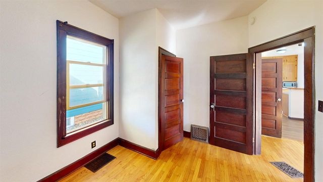 700 Kane Street, La Crosse, WI 54603