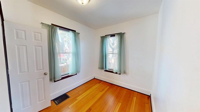 700 Kane Street, La Crosse, WI 54603