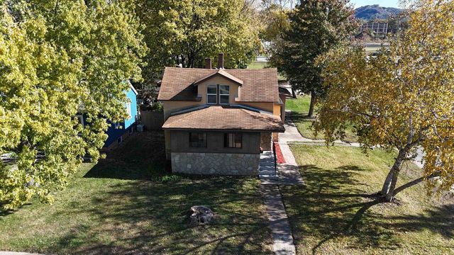 700 Kane Street, La Crosse, WI 54603