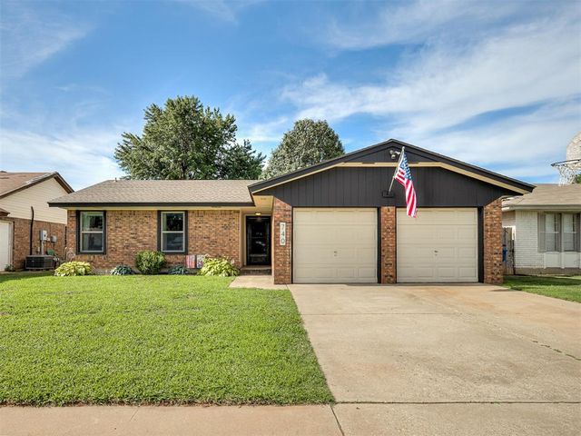 740 W Elder Drive, Mustang, OK 73064