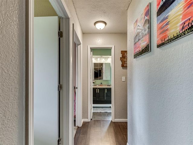 740 W Elder Drive, Mustang, OK 73064