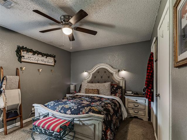 740 W Elder Drive, Mustang, OK 73064
