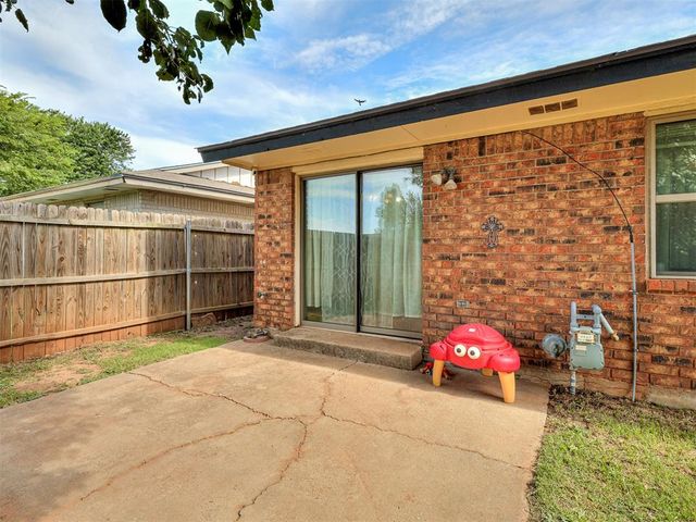 740 W Elder Drive, Mustang, OK 73064