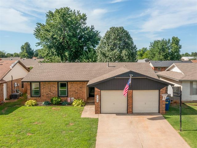740 W Elder Drive, Mustang, OK 73064