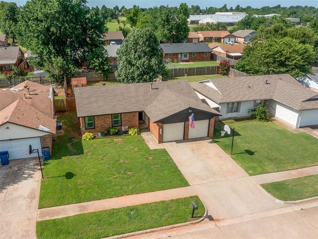 740 W Elder Drive, Mustang, OK 73064