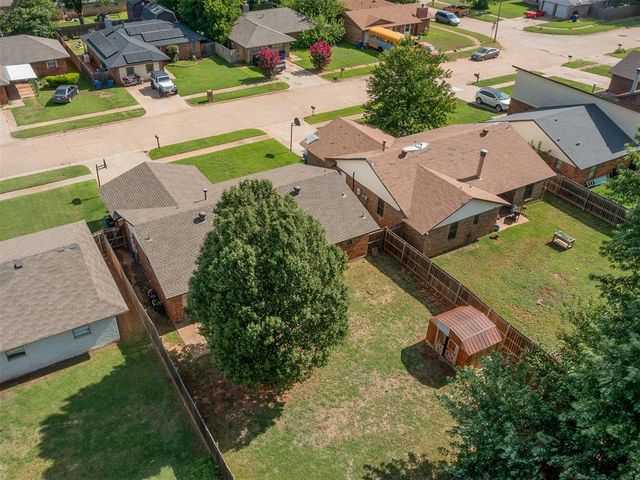 740 W Elder Drive, Mustang, OK 73064