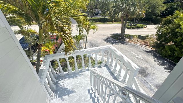 1727 Jimmy Buffett Mem Highway 208, Vero Beach, FL 32963