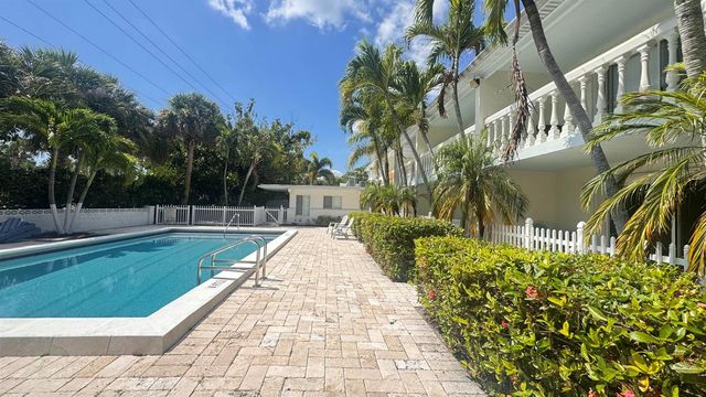 1727 Jimmy Buffett Mem Highway 208, Vero Beach, FL 32963