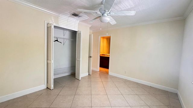 1727 Jimmy Buffett Mem Highway 208, Vero Beach, FL 32963