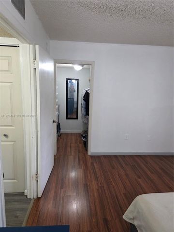 8065 SW 107th Ave 202, Miami, FL 33173