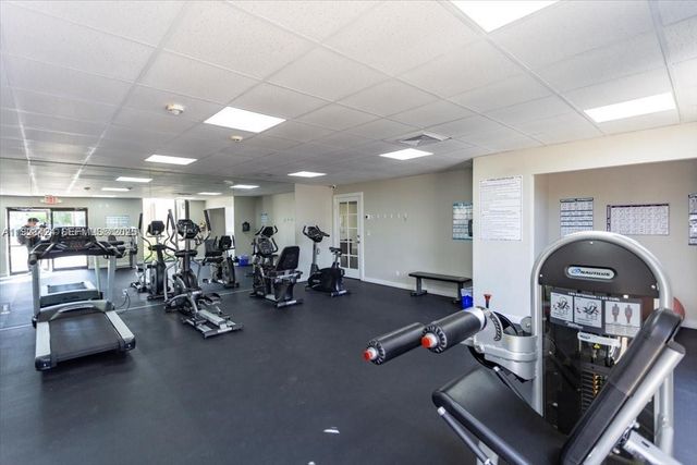 8065 SW 107th Ave 202, Miami, FL 33173