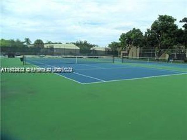 8065 SW 107th Ave 202, Miami, FL 33173