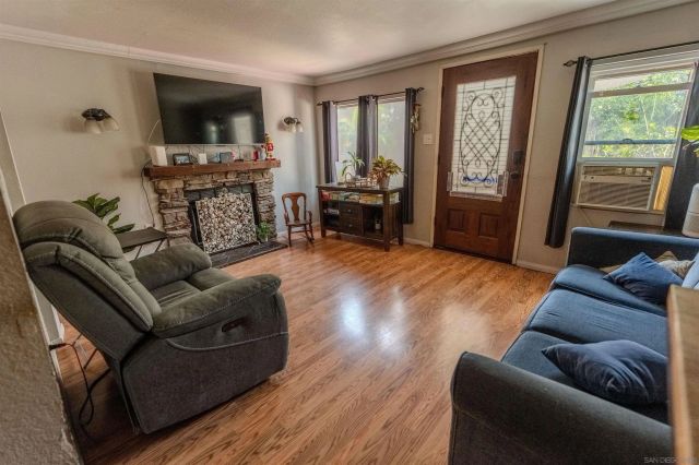 290 35th St, San Diego, CA 92102