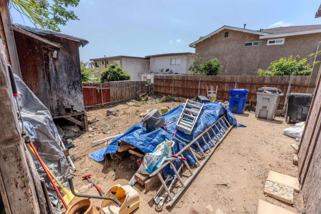 290 35th St, San Diego, CA 92102