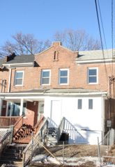 35 Ives Street, Waterbury, CT 06704