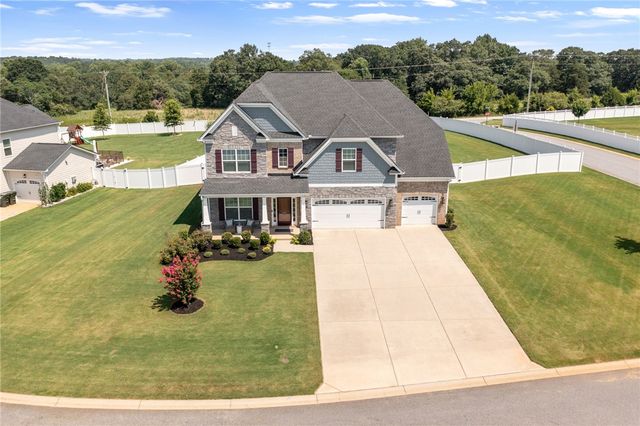 200 Spring Garden Way, Simpsonville, SC 29681