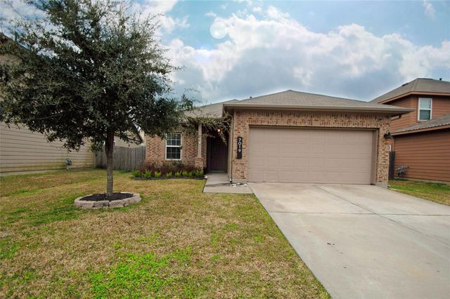 7019 Hazelnut Lane, Baytown, TX 77521