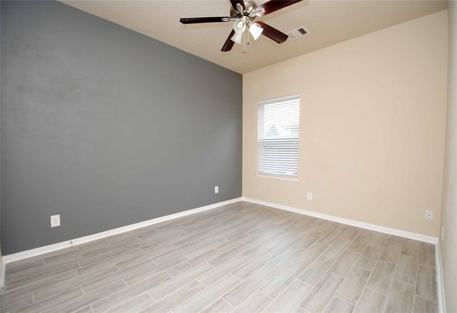 7019 Hazelnut Lane, Baytown, TX 77521