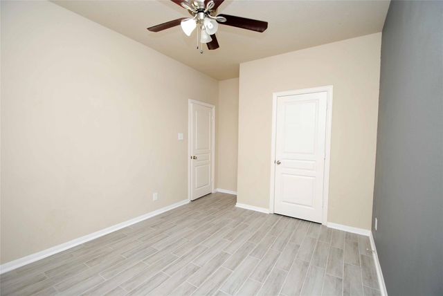 7019 Hazelnut Lane, Baytown, TX 77521