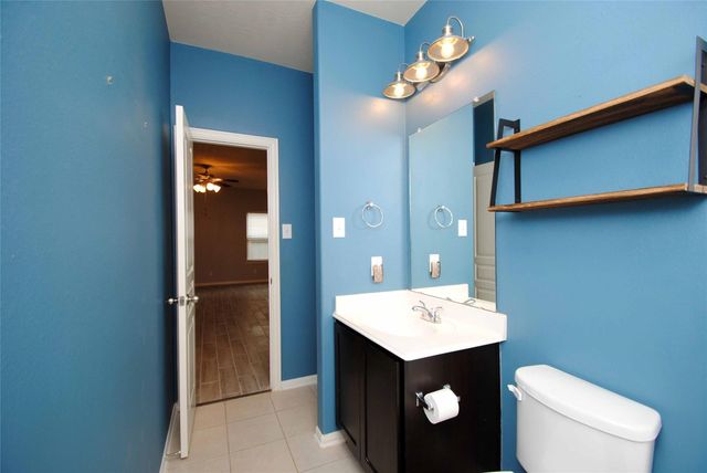 7019 Hazelnut Lane, Baytown, TX 77521