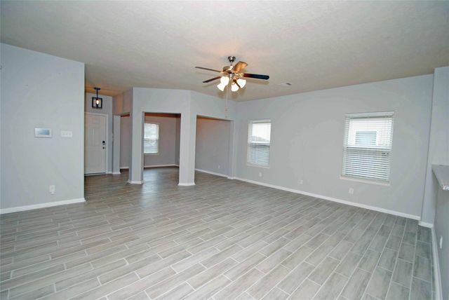 7019 Hazelnut Lane, Baytown, TX 77521