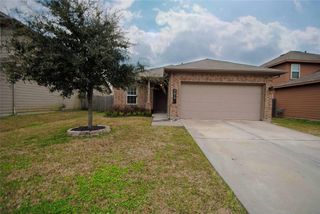 7019 Hazelnut Lane, Baytown, TX 77521