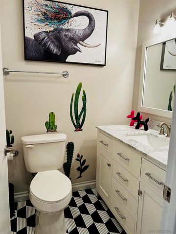 6135 Montecito Dr 5, Palm Springs, CA 92264