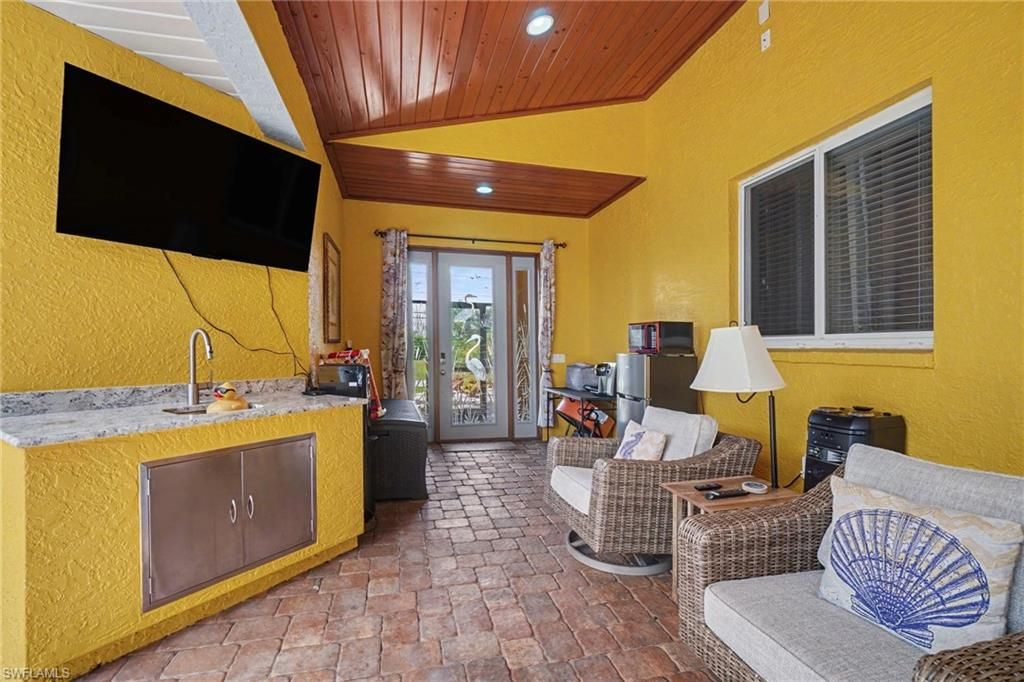 2911 NW 14th TER, CAPE CORAL, FL 33993 — photo 5