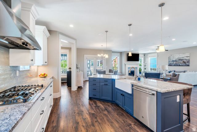 5022 W LAKE AVE, South Jordan, UT 84009