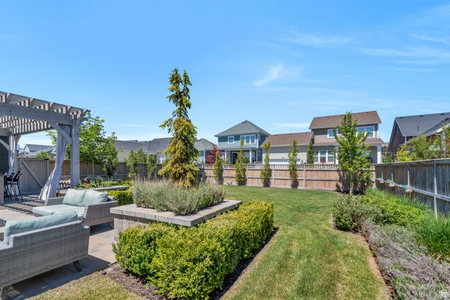 5022 W LAKE AVE, South Jordan, UT 84009
