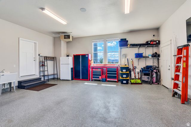 5022 W LAKE AVE, South Jordan, UT 84009