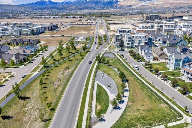 5022 W LAKE AVE, South Jordan, UT 84009