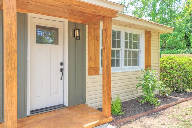 612 W Garden Farm, Rossville, GA 30741