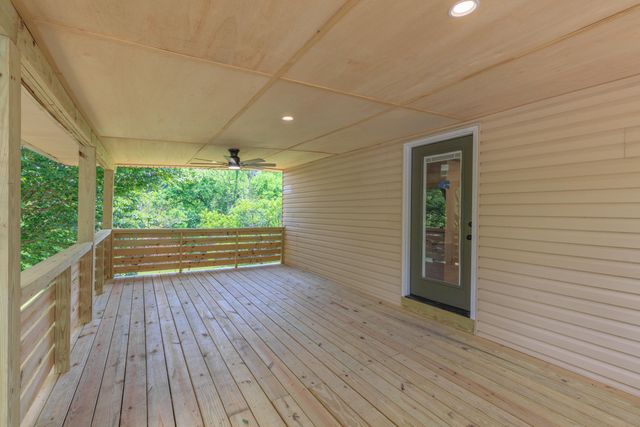 612 W Garden Farm, Rossville, GA 30741