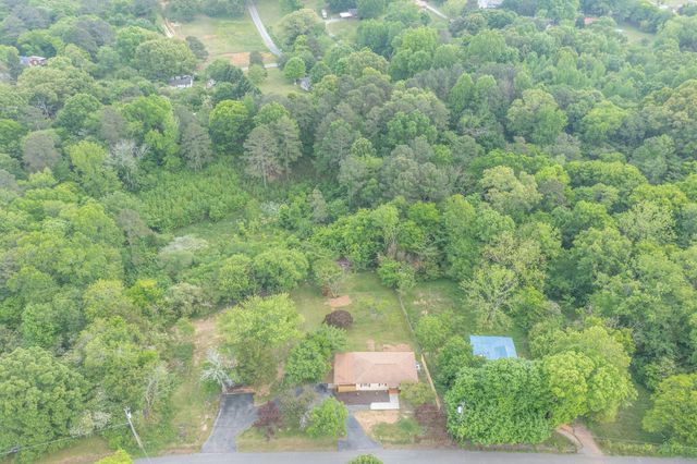 612 W Garden Farm, Rossville, GA 30741