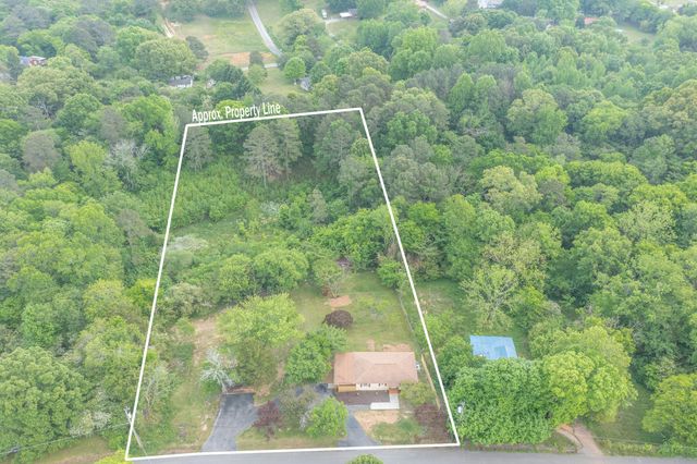 612 W Garden Farm, Rossville, GA 30741