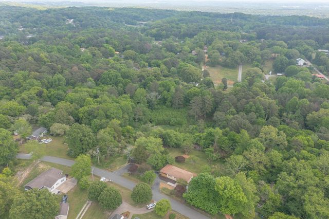 612 W Garden Farm, Rossville, GA 30741
