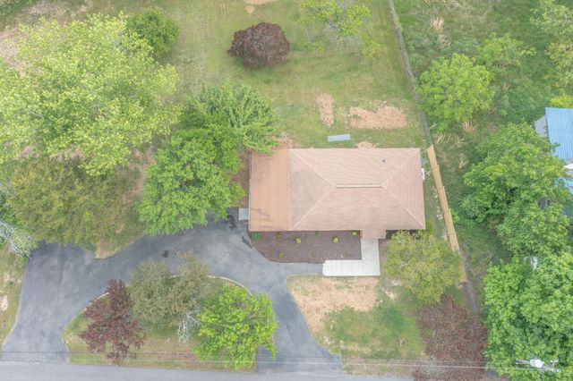 612 W Garden Farm, Rossville, GA 30741
