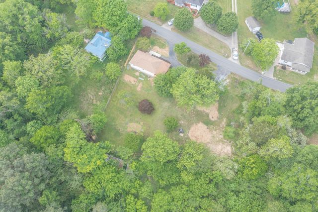 612 W Garden Farm, Rossville, GA 30741