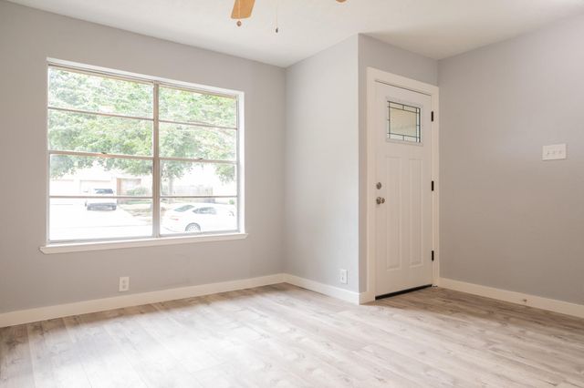 4219 Brandemere Way Street, Houston, TX 77066