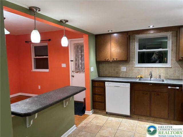 1828 Custer Street, Allentown City, PA 18104