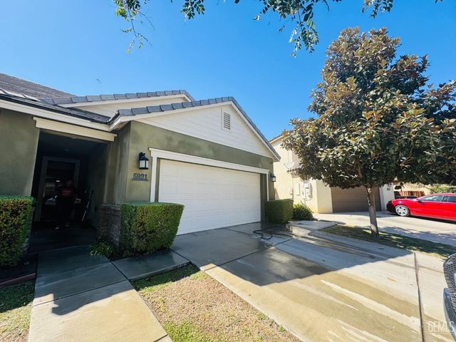 5921 Moonlight Peak Drive, Bakersfield, CA 93311