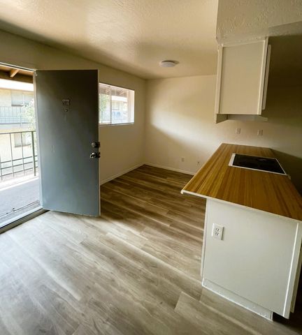 2002 E Sweetwater Avenue 202, Phoenix, AZ 85022