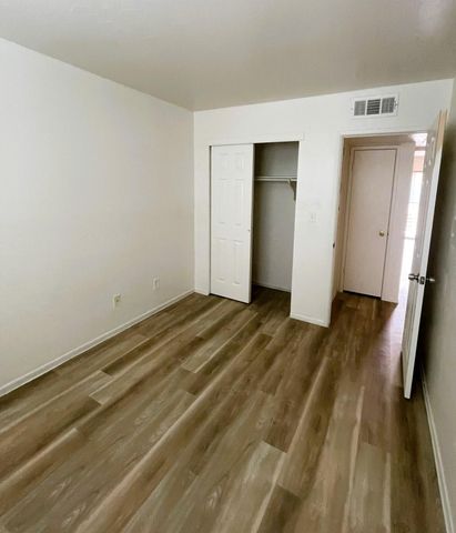 2002 E Sweetwater Avenue 202, Phoenix, AZ 85022