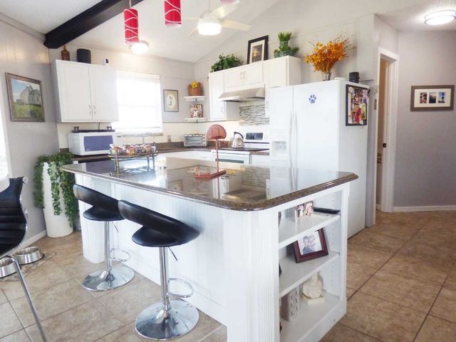 149 Bay Roc Lane, Runaway Bay, TX 76426