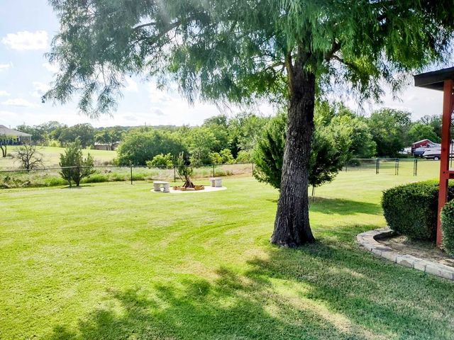 149 Bay Roc Lane, Runaway Bay, TX 76426