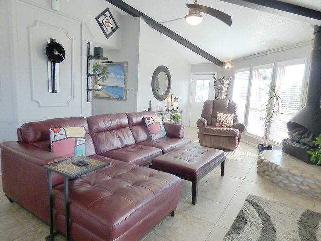 149 Bay Roc Lane, Runaway Bay, TX 76426